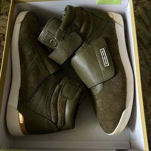 Never Worn Michael Kors Addie Strap High Top Suede